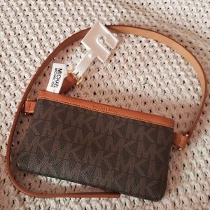 Michael Kors Belt Funny Pack